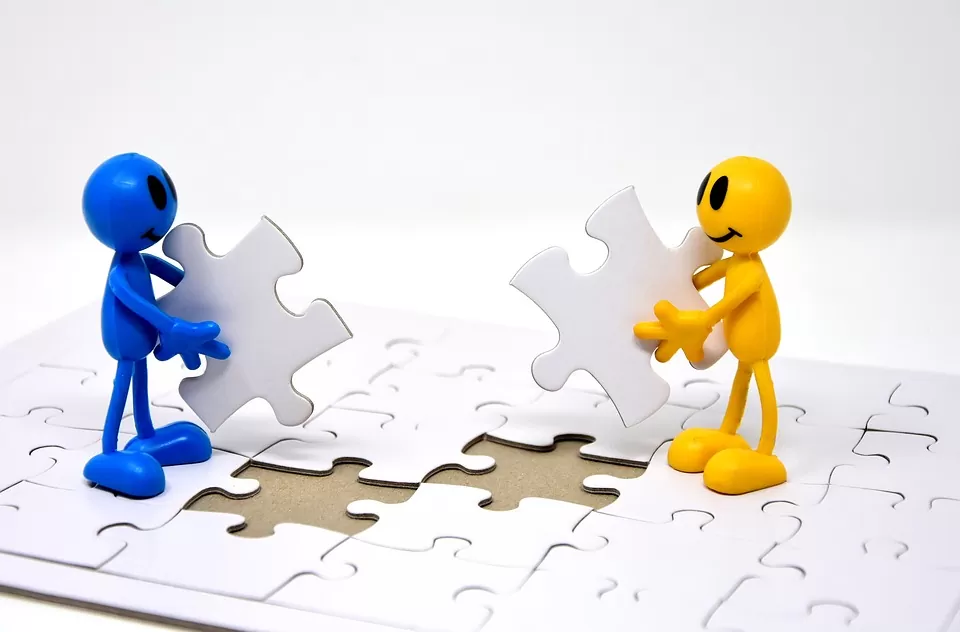 comment coller un puzzle sur une planche en bois