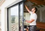 Bien choisir un vitrier pour une maison sécurisée