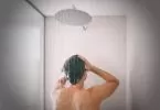 Les avantages des cabines de douche par rapport aux baignoires