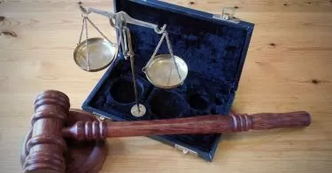 Accident de la route : pourquoi choisir un avocat spécialisé