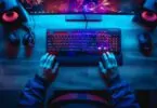 Quels sont les avantages des claviers mécaniques pour les gamers et les professionnels de la frappe ?