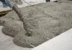 plot béton pour terrasse : comment choisir et installer ?