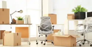 Comment créer un espace de travail ergonomique et esthétique chez soi ?