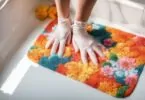 Fréquence et méthode pour laver un tapis de bain